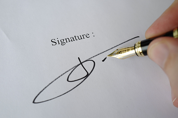Signature contrat assurance emprunteur